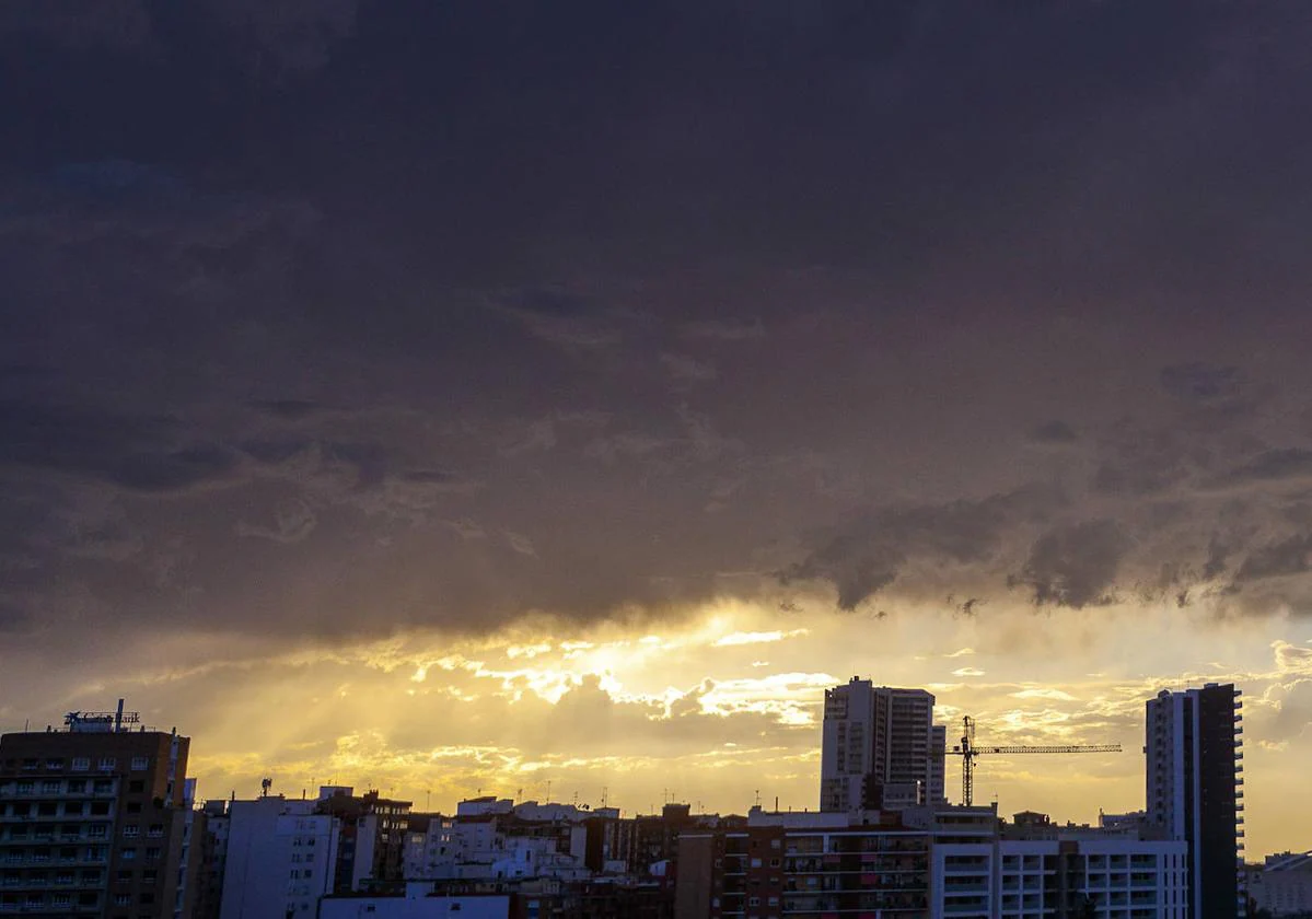 El Tiempo Hoy Y Mañana En Valencia, Alicante Y Castellón: Lluvias Y ...